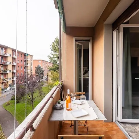 Too Easy Apartmán *