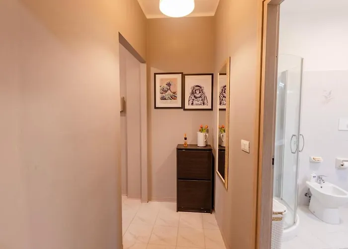 Too Easy Apartment